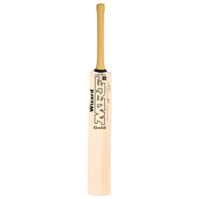 MRF Wizard Gold cricket bat, showing the fine quality English Willow and the large sweet spot.